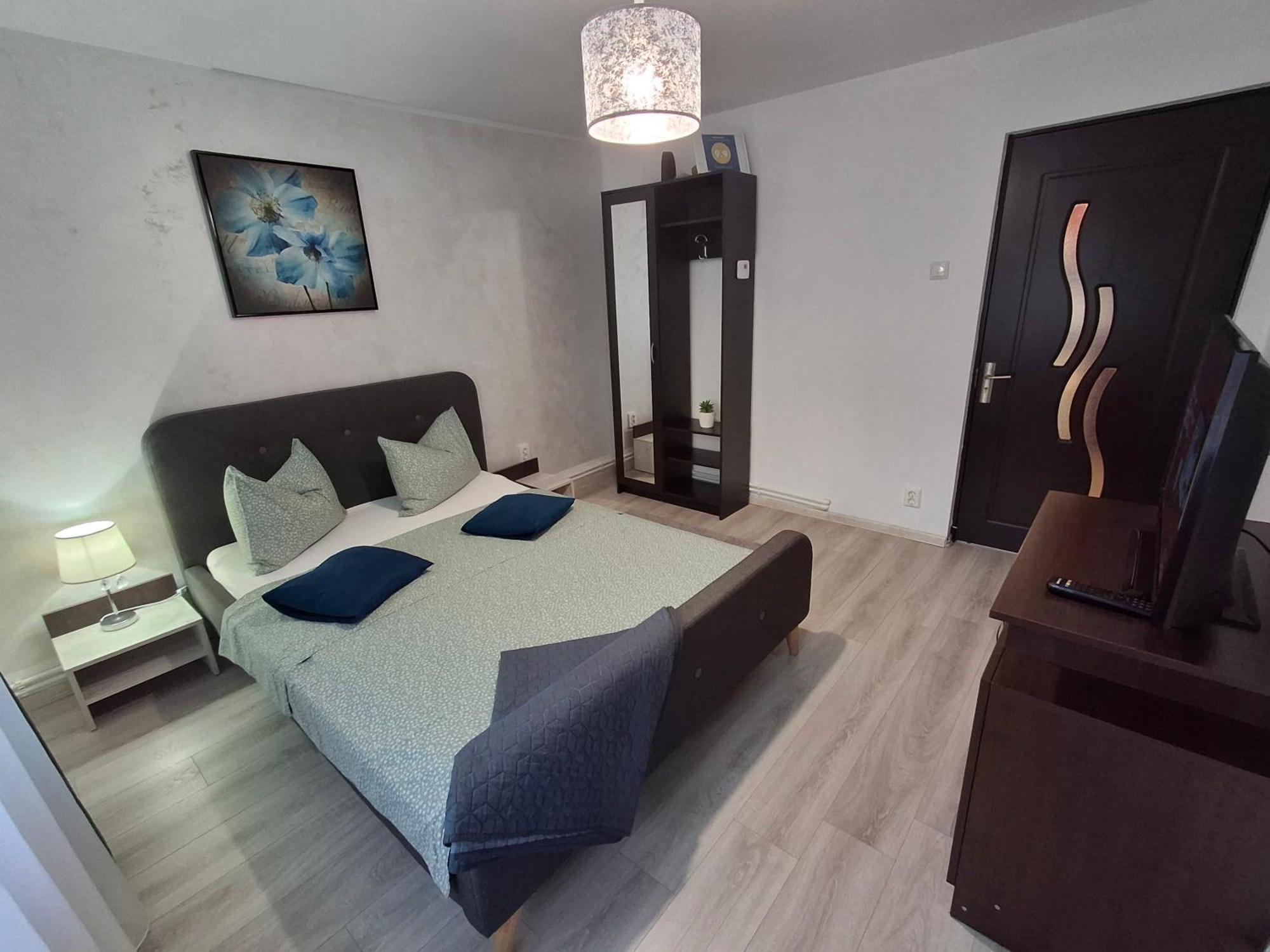 Apartament Claudia Deva Exteriör bild