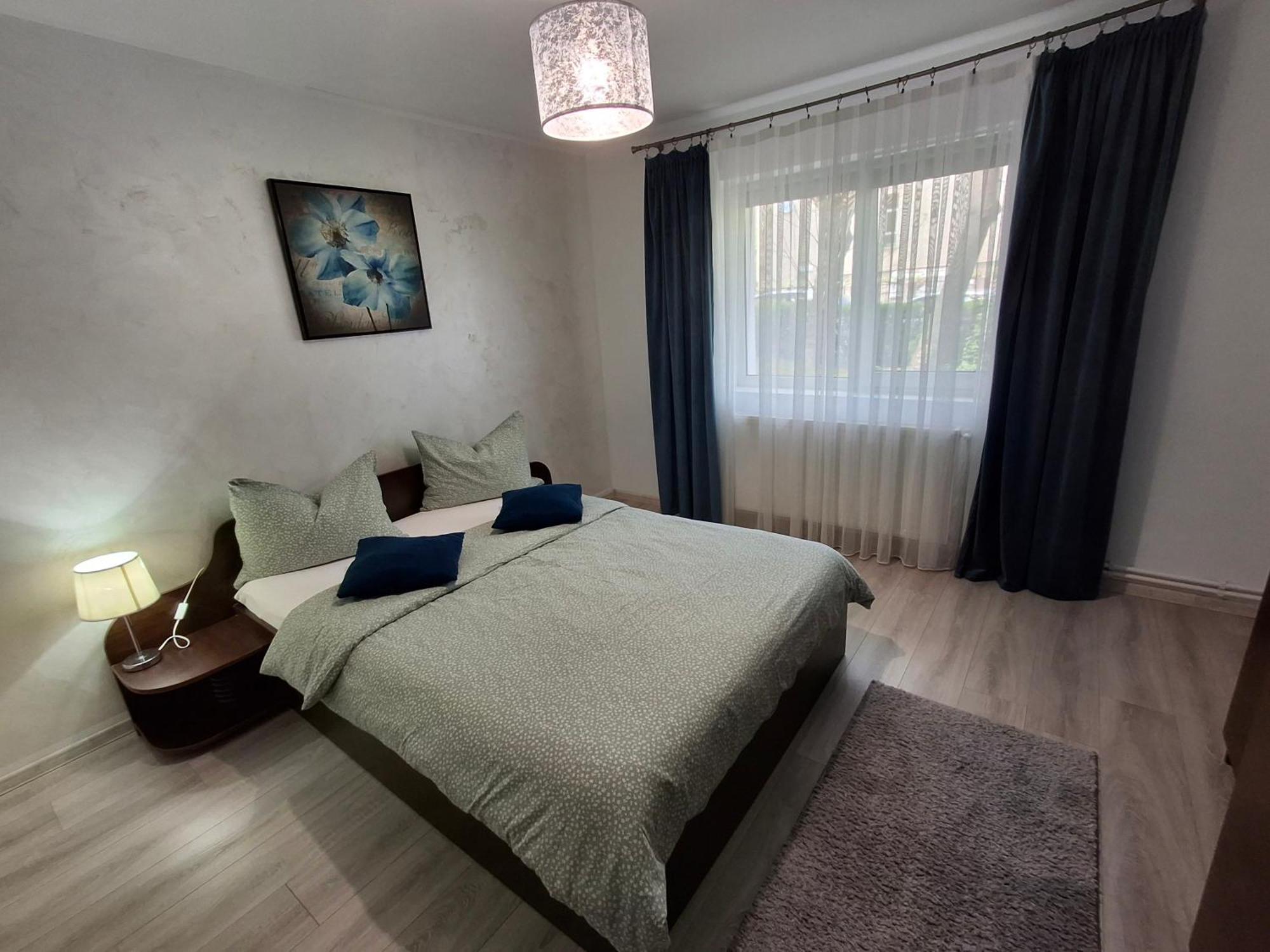 Apartament Claudia Deva Exteriör bild