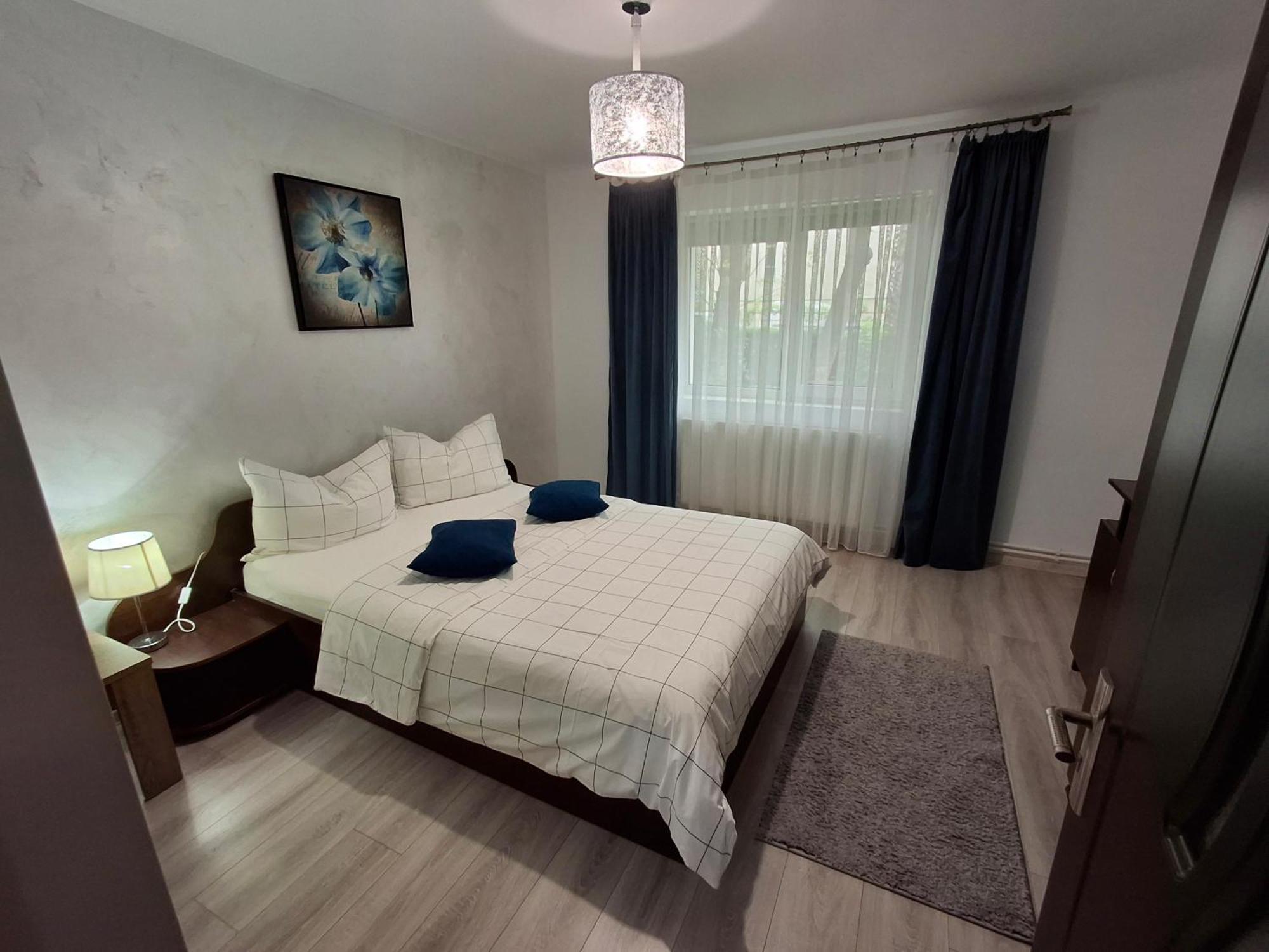 Apartament Claudia Deva Exteriör bild