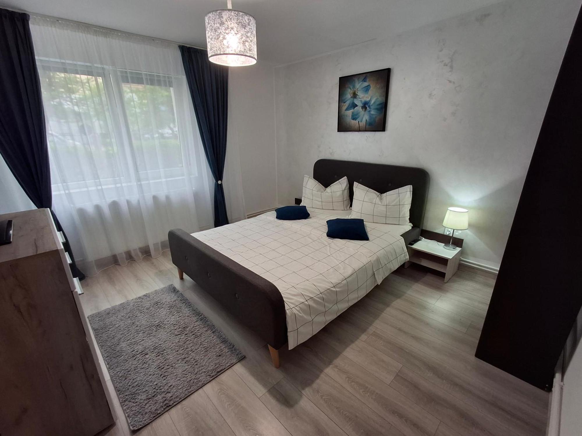 Apartament Claudia Deva Exteriör bild