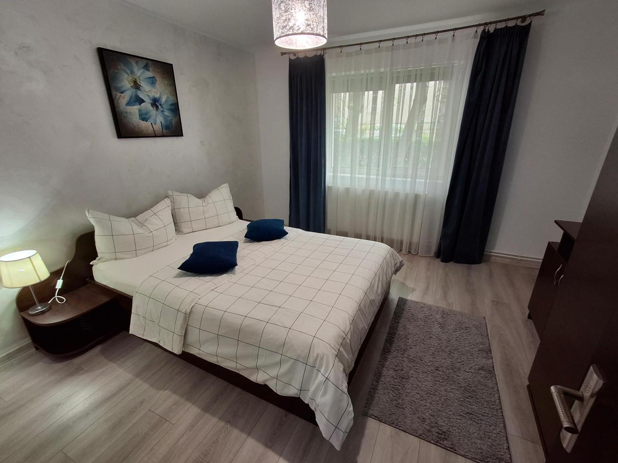 Apartament Claudia Deva Exteriör bild