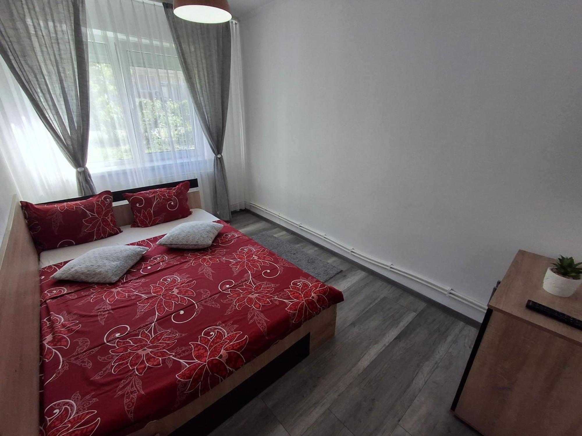 Apartament Claudia Deva Exteriör bild