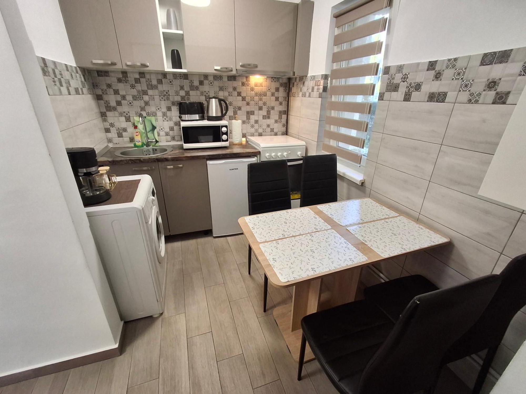Apartament Claudia Deva Exteriör bild
