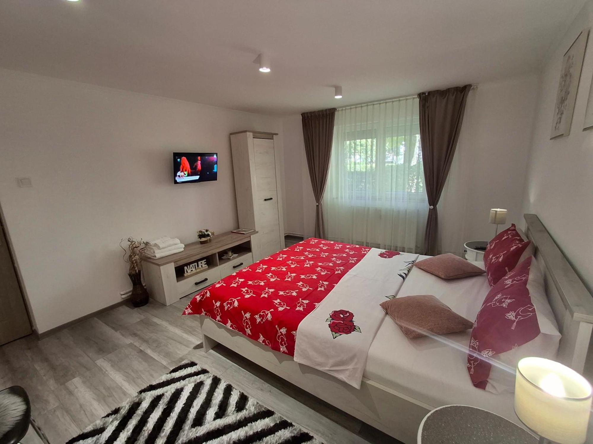 Apartament Claudia Deva Exteriör bild