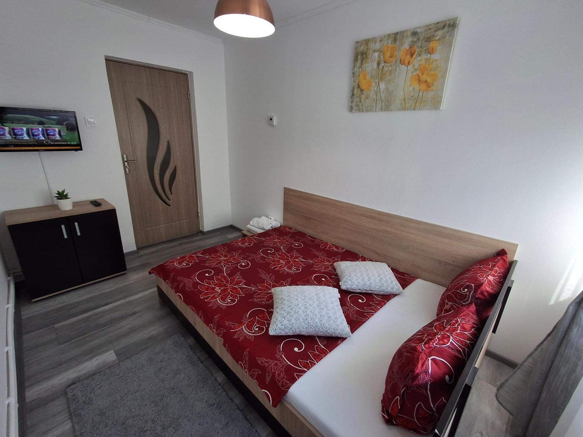 Apartament Claudia Deva Exteriör bild