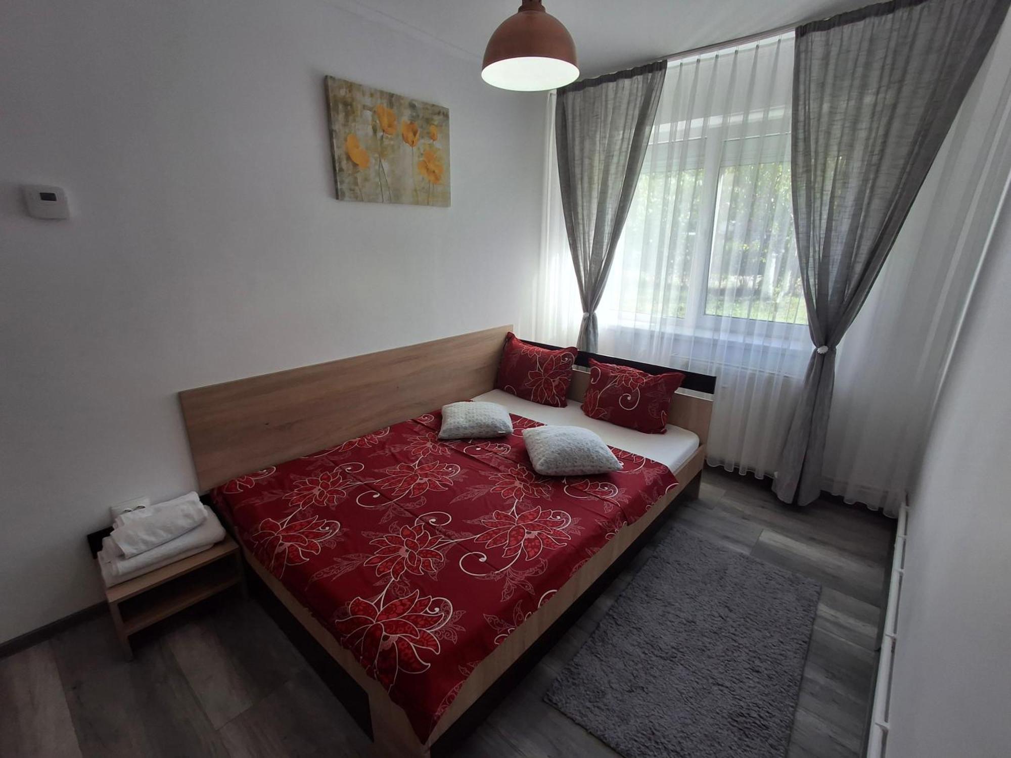 Apartament Claudia Deva Exteriör bild